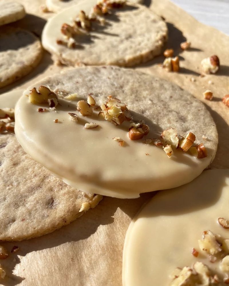 Maple Pecan Cookies