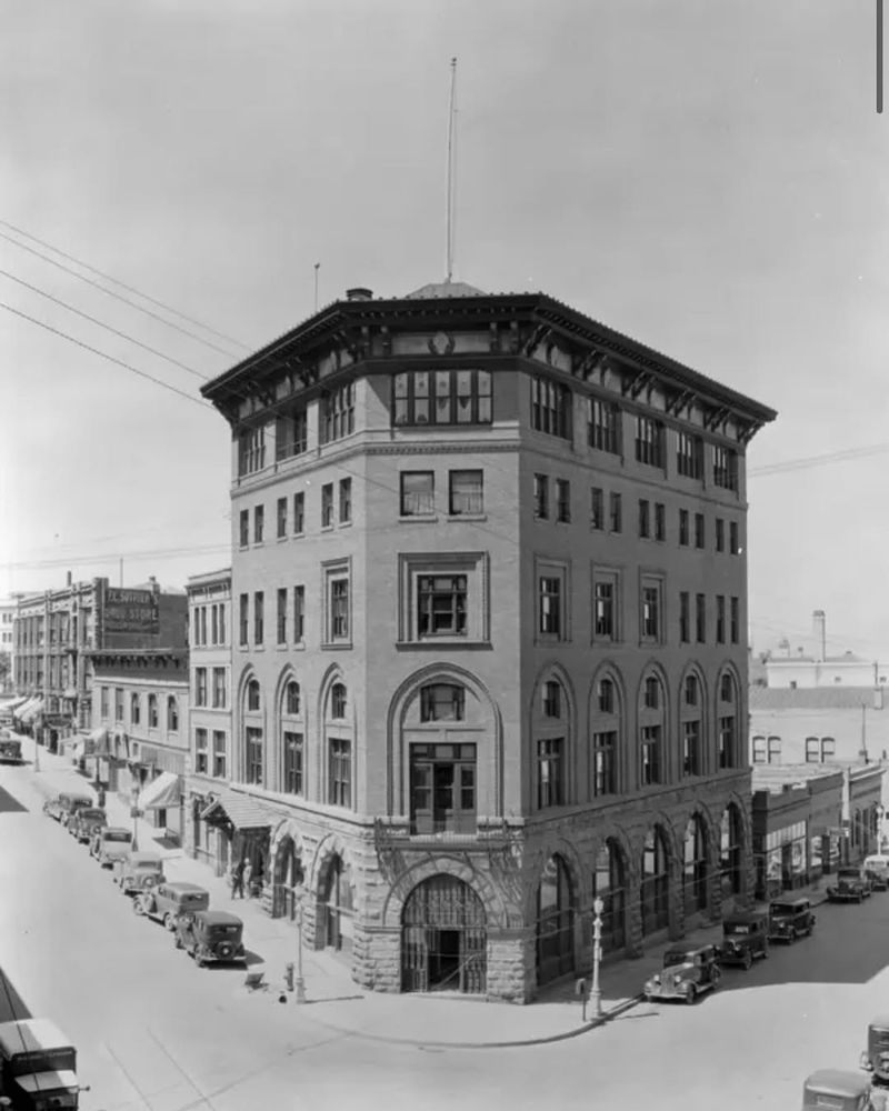 Montana: The Montana Club