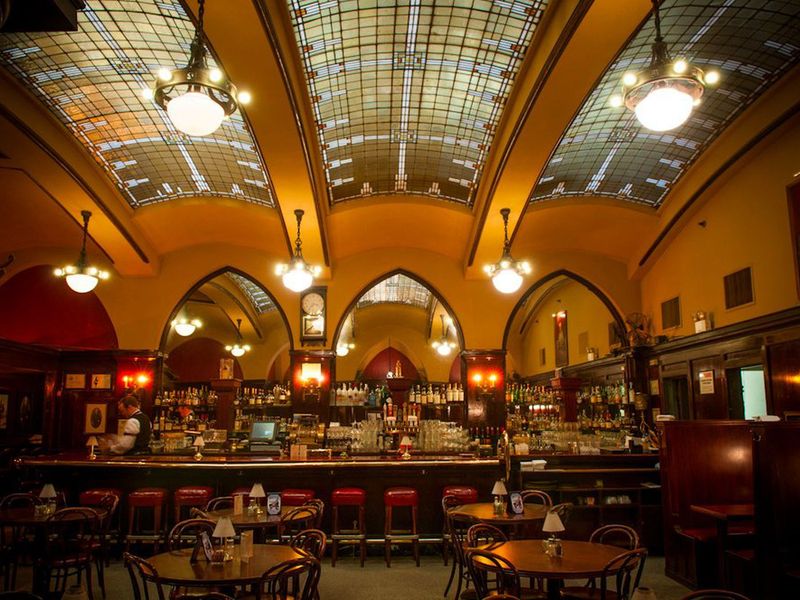 Oregon: Huber's Café