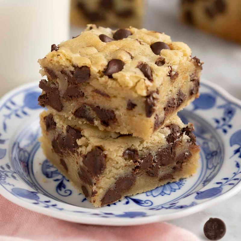 Chocolate Chip Cookie Dough Bars