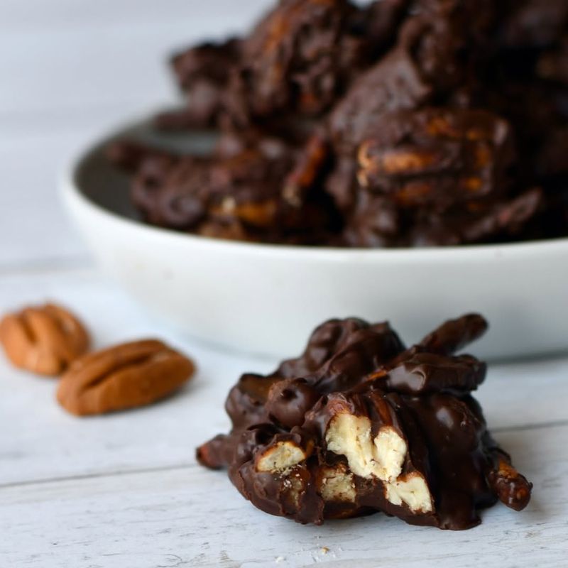 Chocolate Pecan Pie Snack Mix