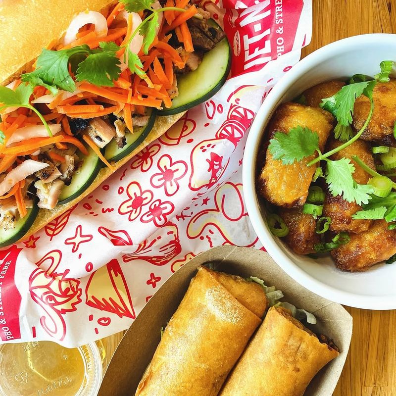 Viet-Nomz (Orlando, FL)