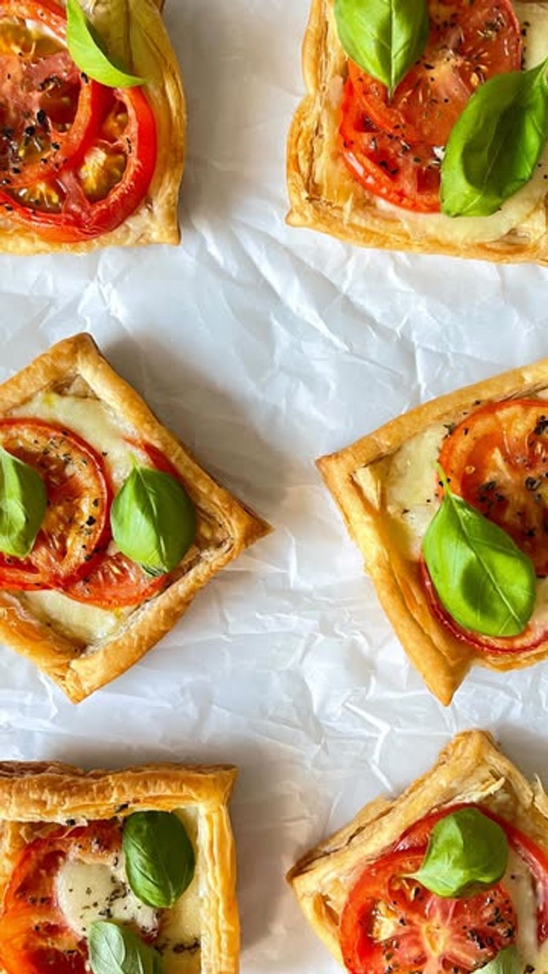 Pesto And Tomato Squares