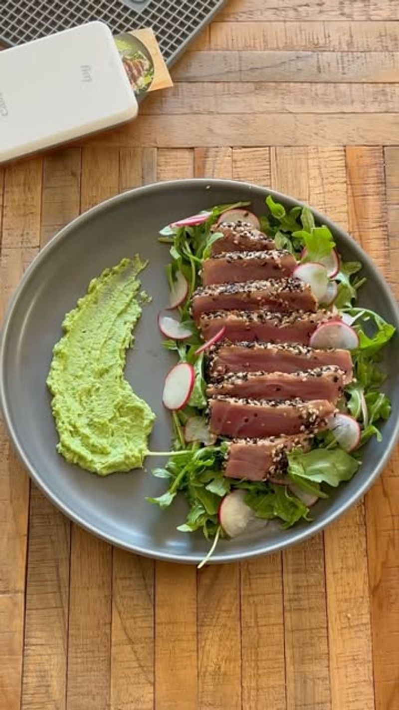 Seared Tuna With Avocado Salsa