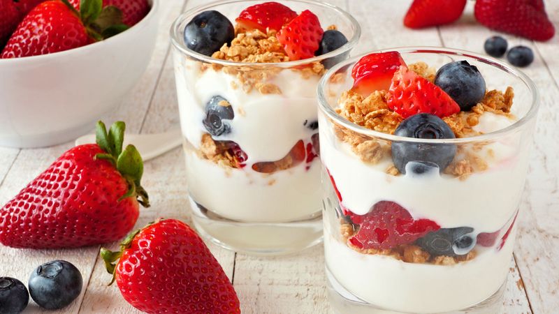 Berry Yogurt Parfaits
