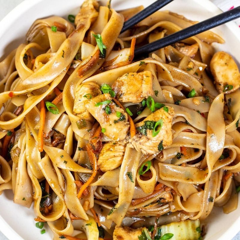 Chicken Pad Kee Mao