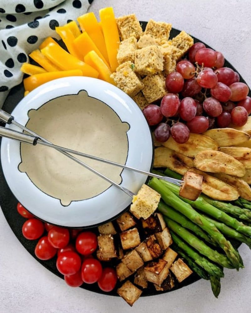 Soursop And Cheese Fondue