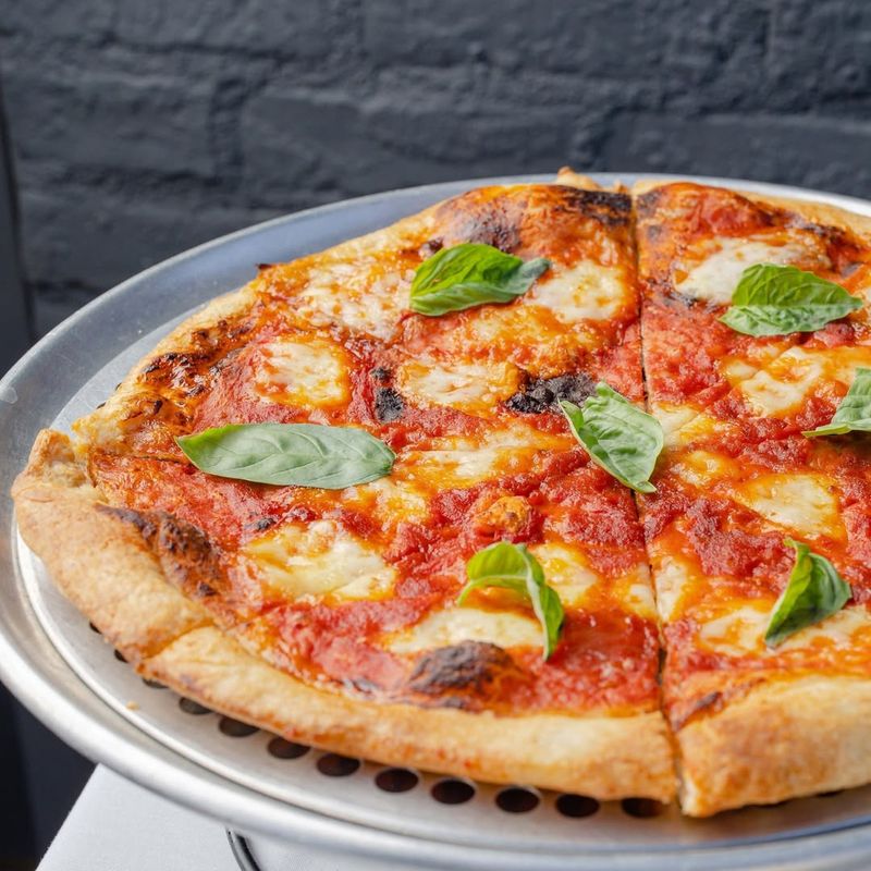 Classic Margherita Pizza