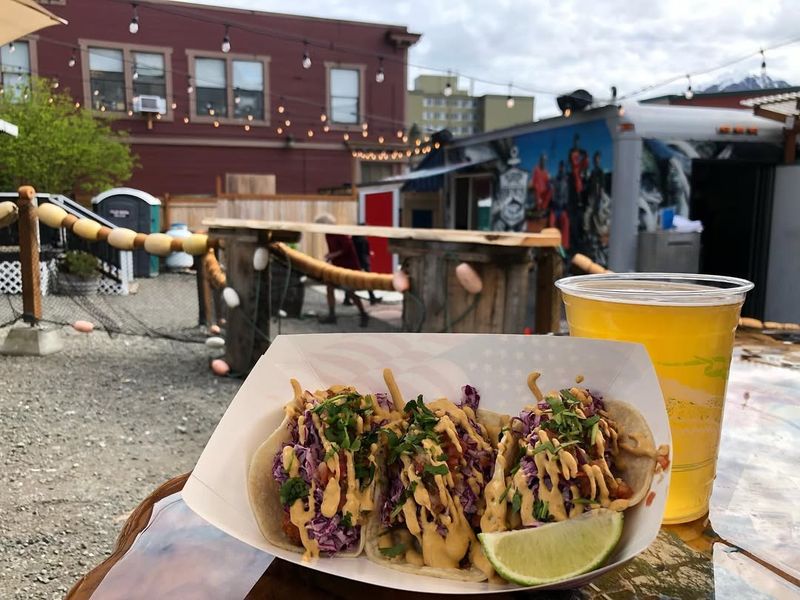 Deckhand Dave's Fish Tacos
