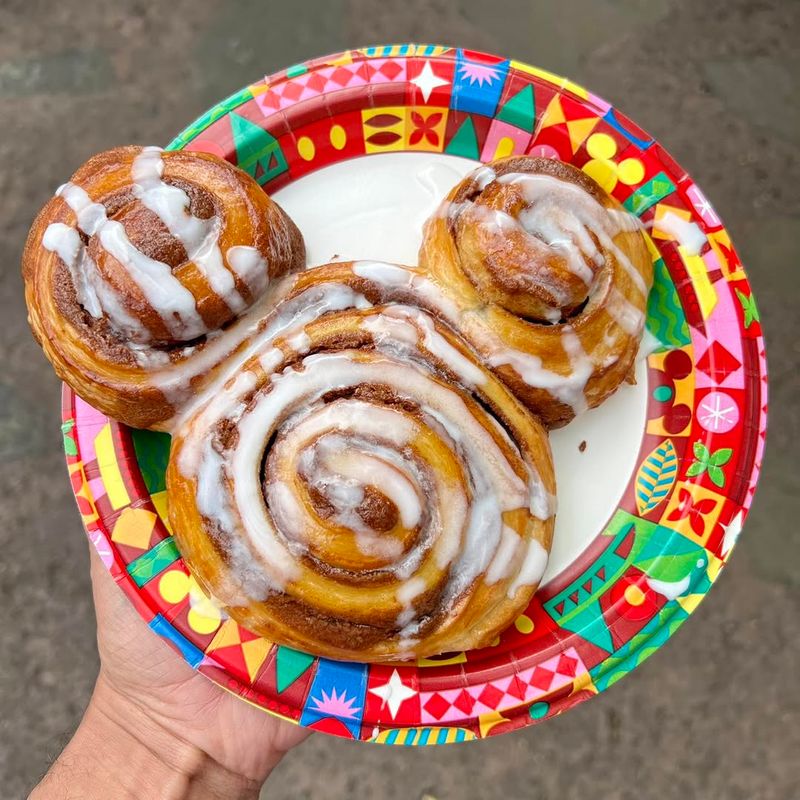 Overrated: Mickey's Cinnamon Roll