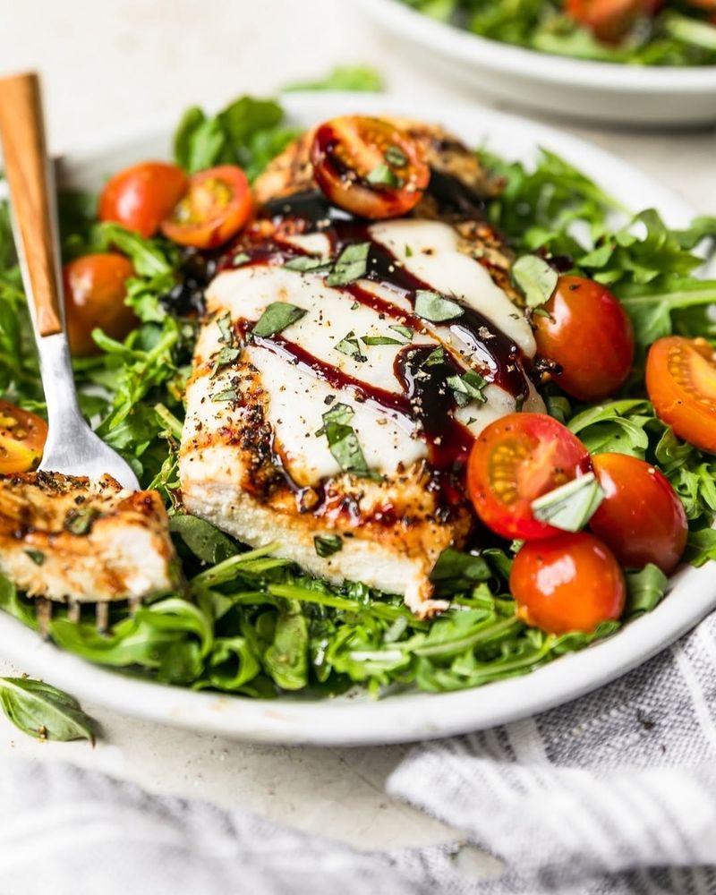 Caprese Salad With Grilled Chicken