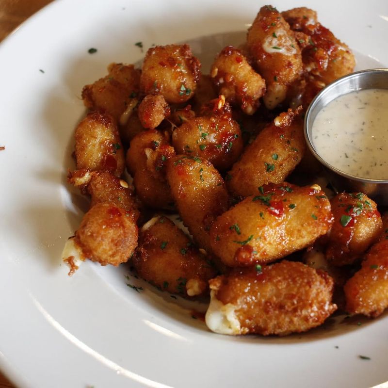 Wisconsin: Cheese Curds