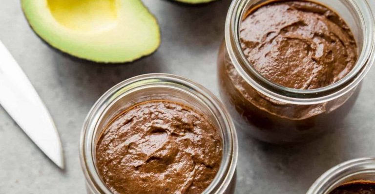 13 Low-Carb Treats For When You Need Something Sweet (Plus 4 You’ll Whip Up Instantly)