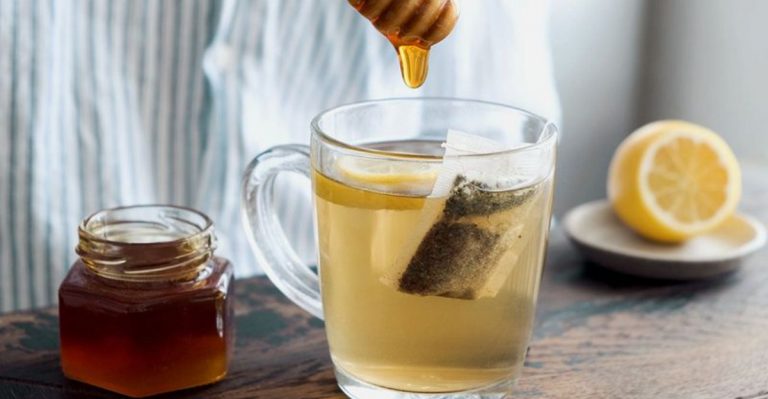 15 Amazing Health Benefits Of Green Tea With Honey