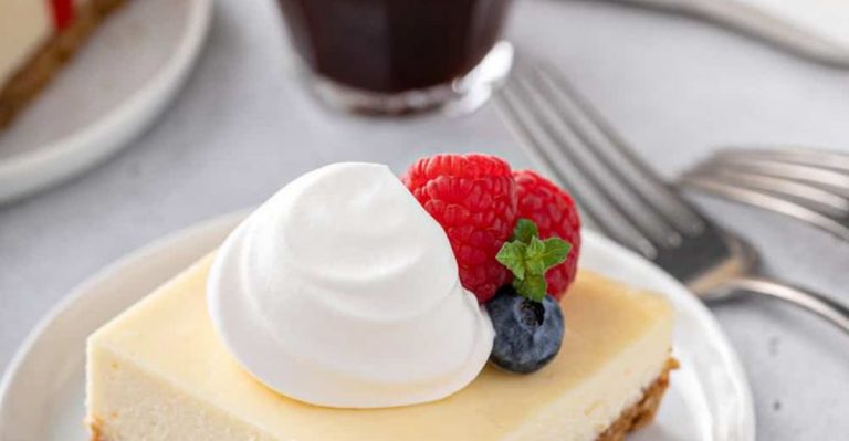 16 Creamy, Dreamy Cream Cheese Bars
