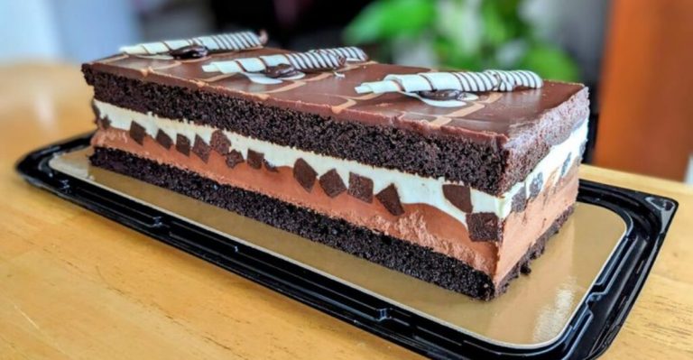 The Best Costco Desserts You’ll Wish You Heard Of Sooner (And 3 That Belong On The No List)
