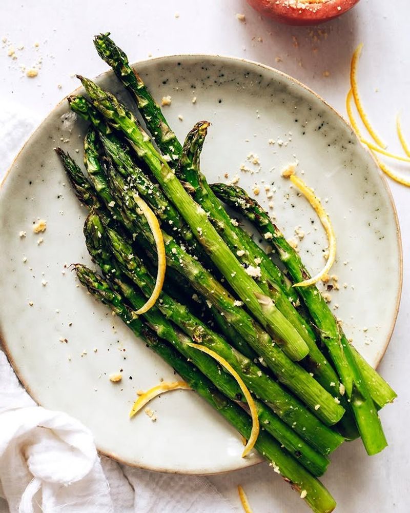 Grilled Asparagus with Lemon
