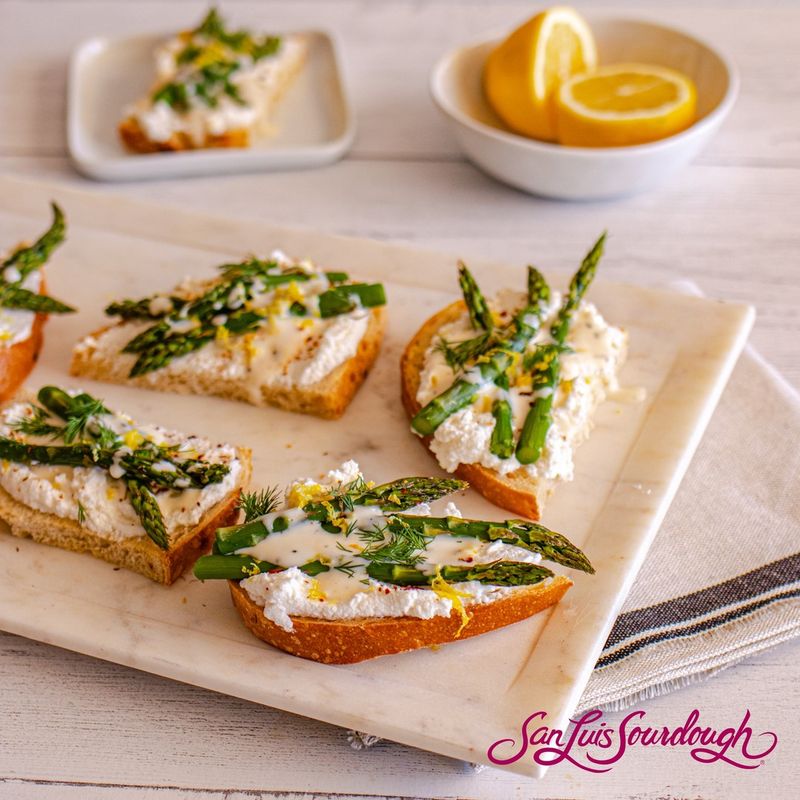 Asparagus And Lemon Zest Bruschetta