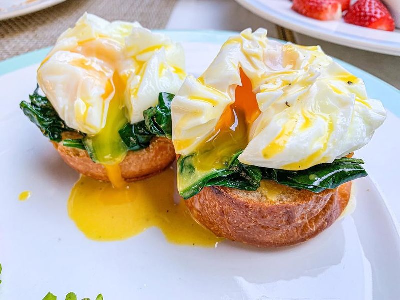 Eggs Benedict