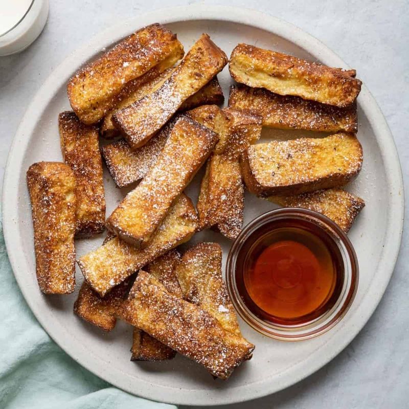 French Toast Sticks With Syrup