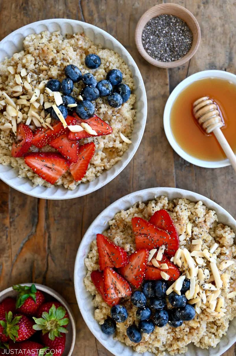 Quinoa Breakfast Bowl