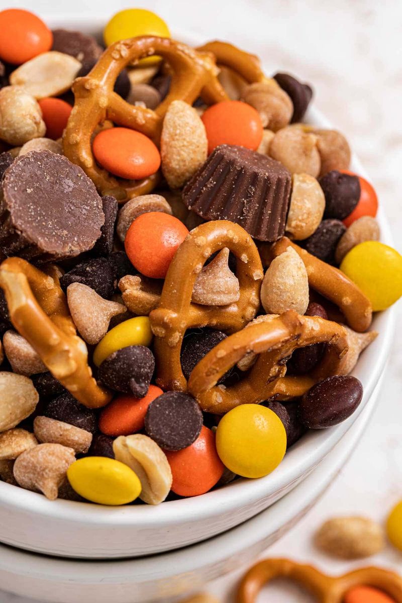 Peanut Butter Chocolate Mix (Great Flavor, Messy Packaging)