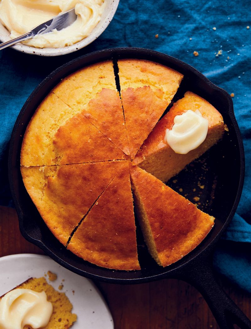 Sweet Cornbread with Honey Butter