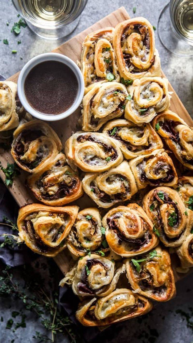 French Onion Soup Pinwheels