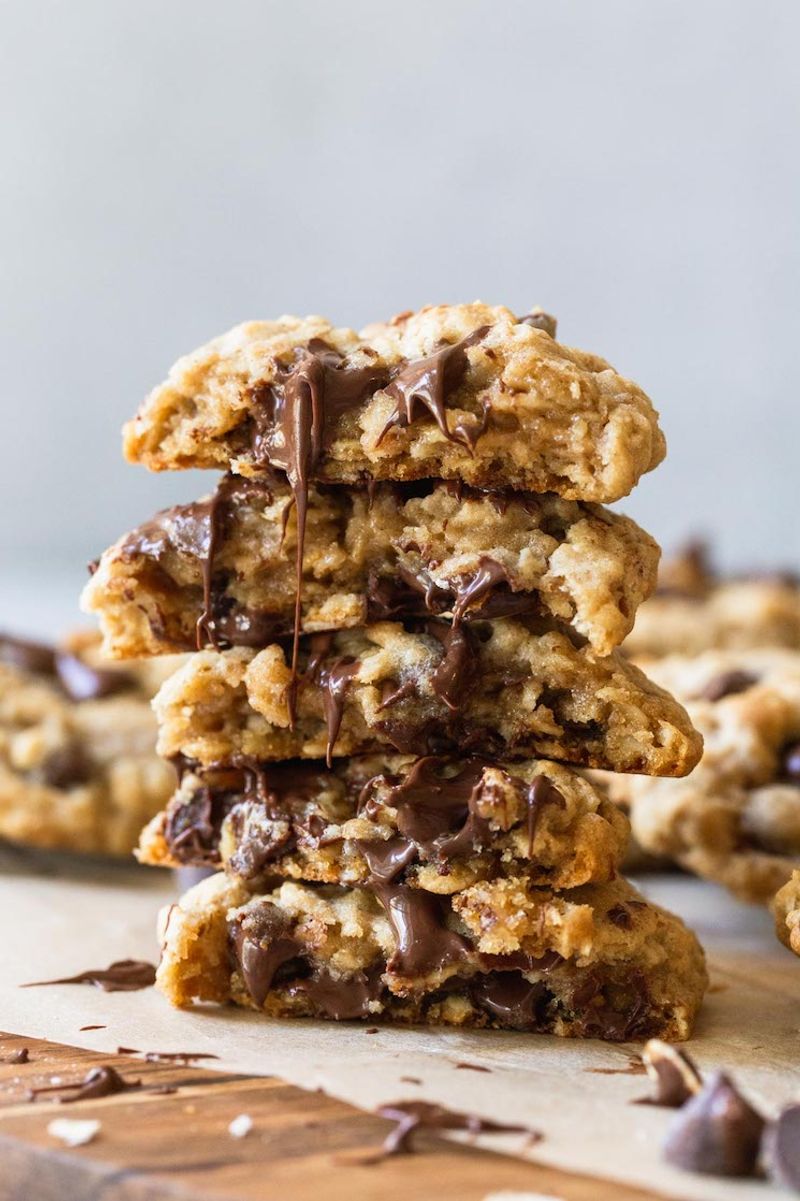 Oatmeal Chocolate Chip Cookies