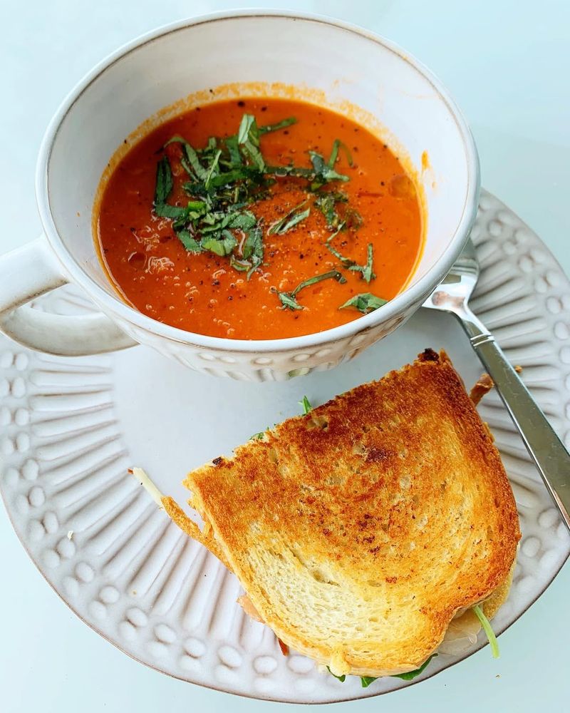 Classic Tomato Basil Soup