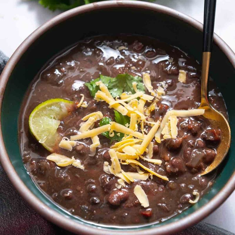 5-Ingredient Black Bean Soup