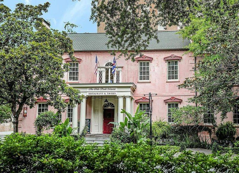 Georgia: Olde Pink House