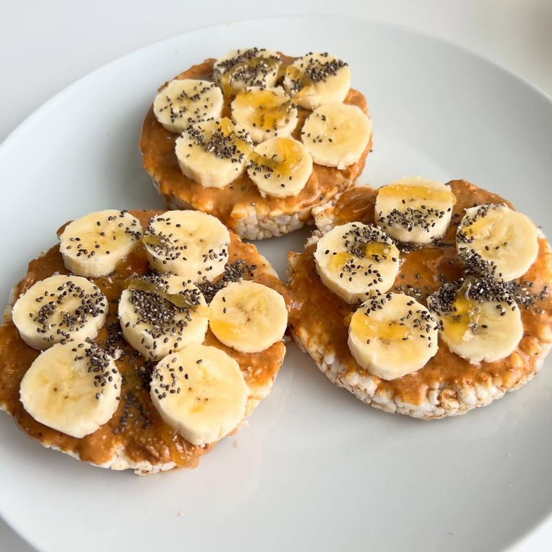 Rice Cakes With Nut Butter