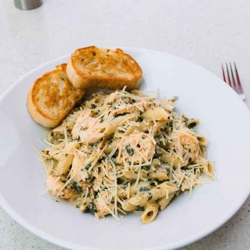 Creamy Spinach Artichoke Pasta