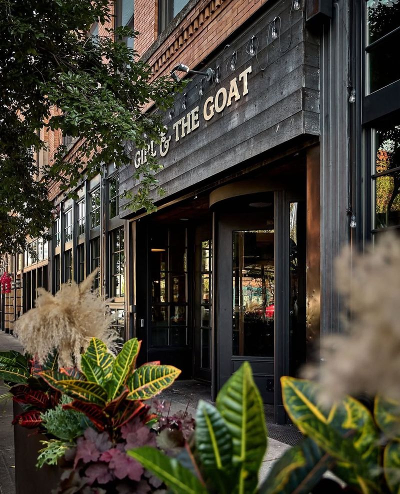 Illinois: Girl & The Goat