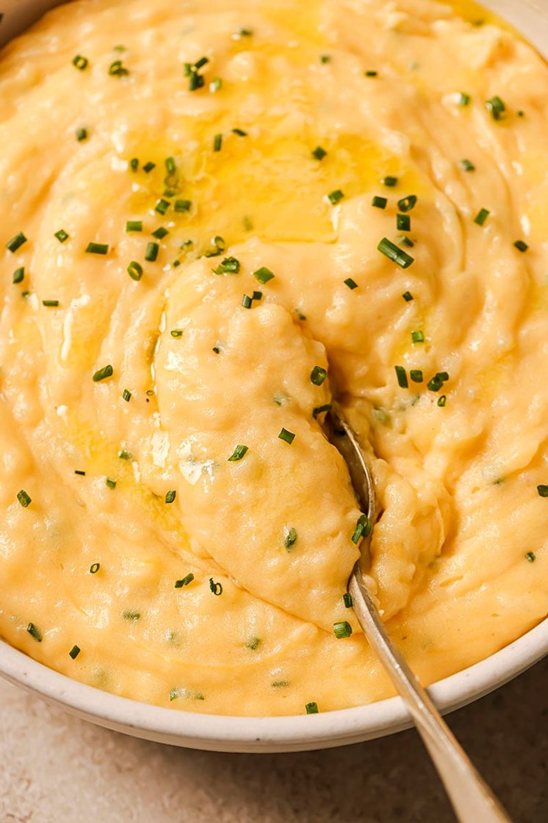 Cheddar And Chive Mashed Potatoes
