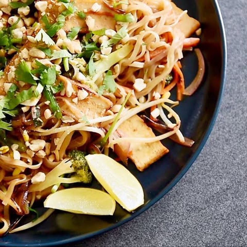 Tofu And Vegetable Pad Thai