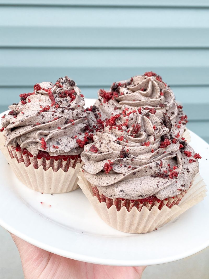 Grey Stuff Cupcakes