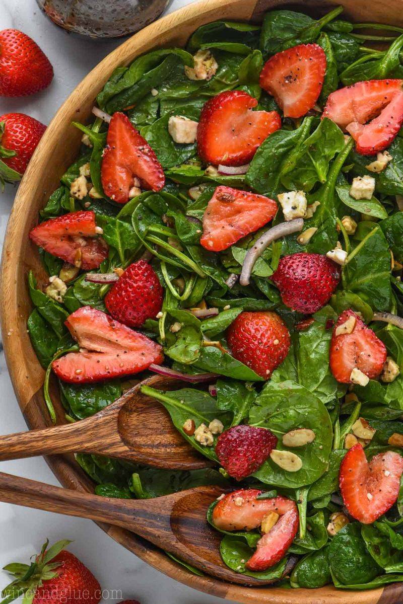 Strawberry Spinach Salad With Poppy Seed Dressing