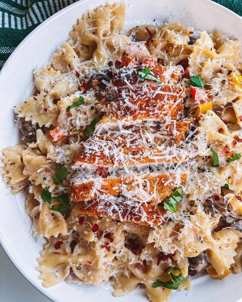 Cheesecake Factory Louisiana Chicken Pasta (Cheesecake Factory)