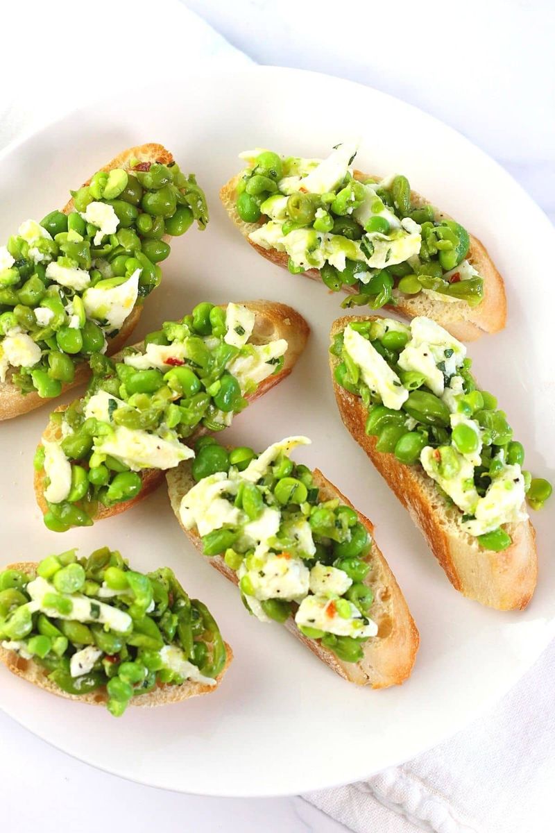 Mushy Pea & Mint Crostini