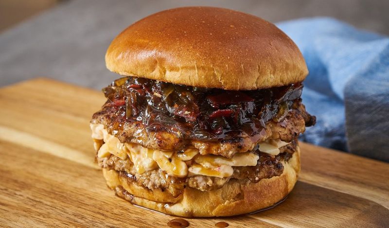 South Carolina – Pimento & Bacon Burger
