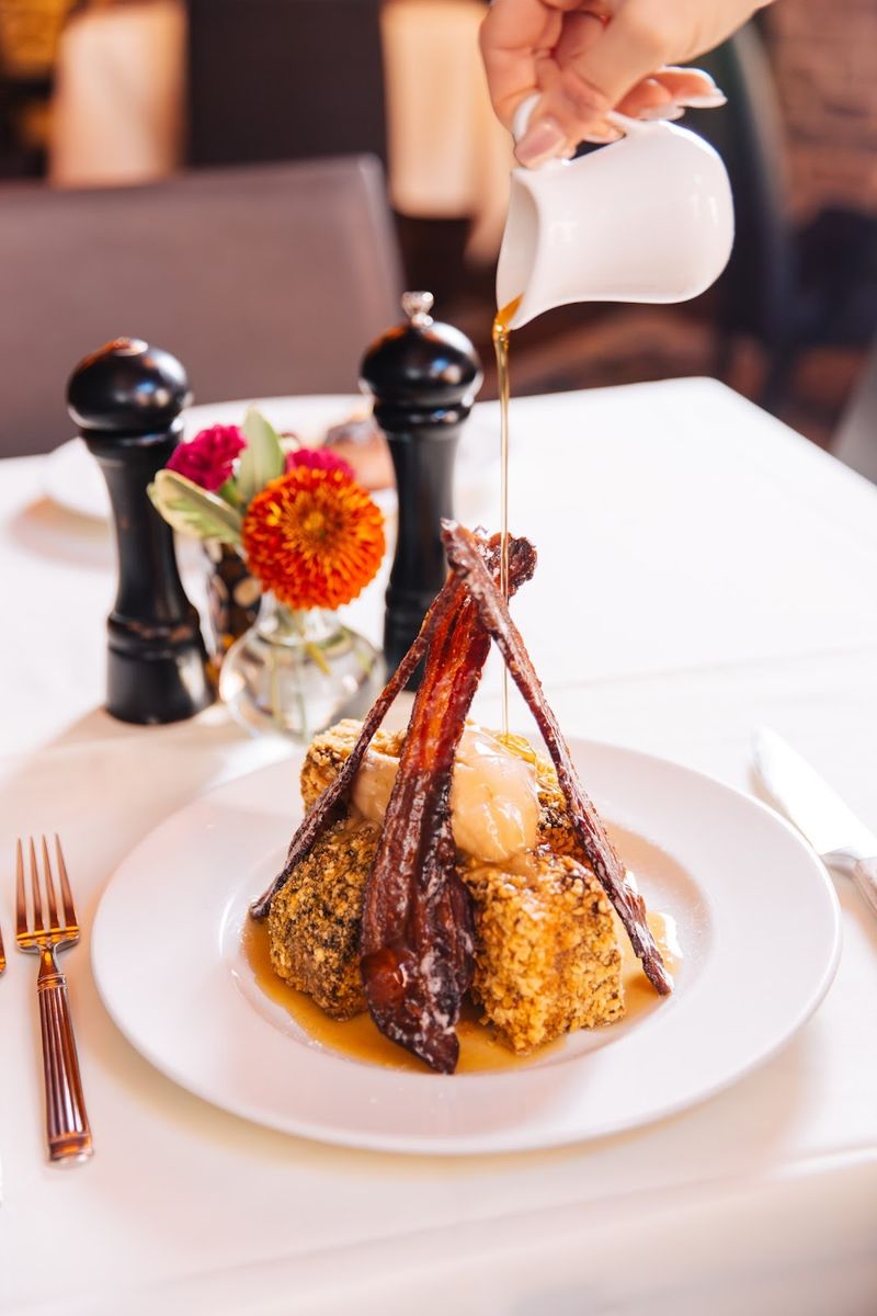 Hall’s Chophouse Sunday Gospel Brunch – Charleston
