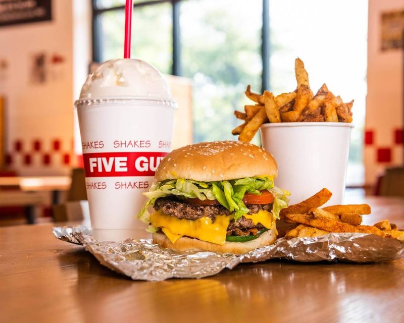 Large Bacon Cheeseburger - Five Guys