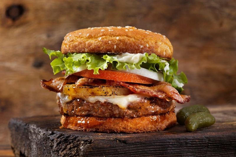 Vermont – Cheddar Apple Burger