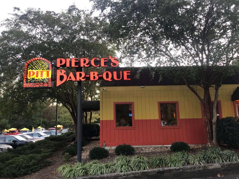 Virginia – Pierce’s Pitt Bar-B-Que