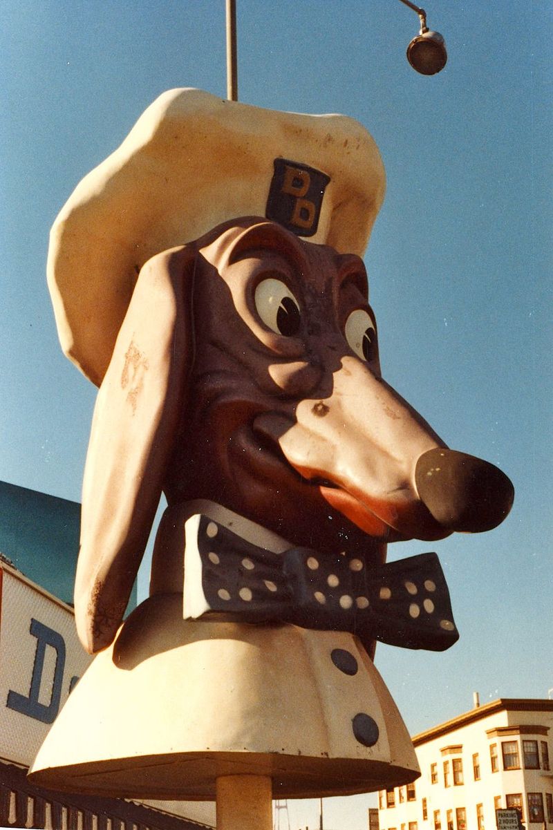 Doggie Diner's Giant Dachshund Head