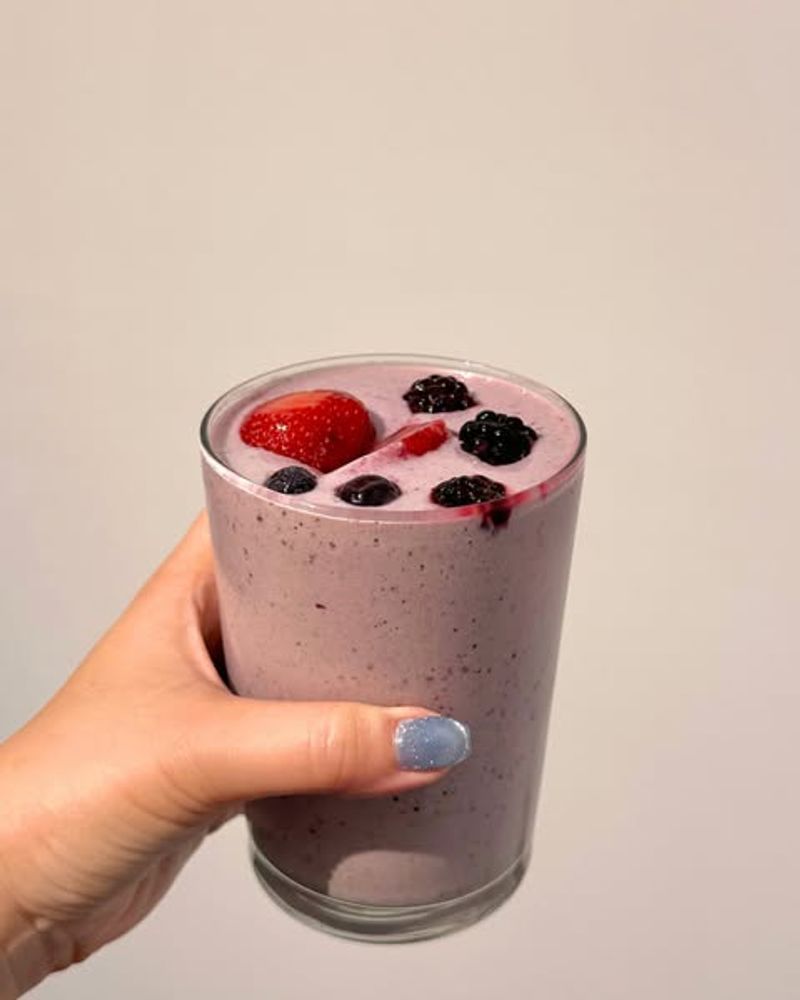 Berry Smoothie With Chia Seeds
