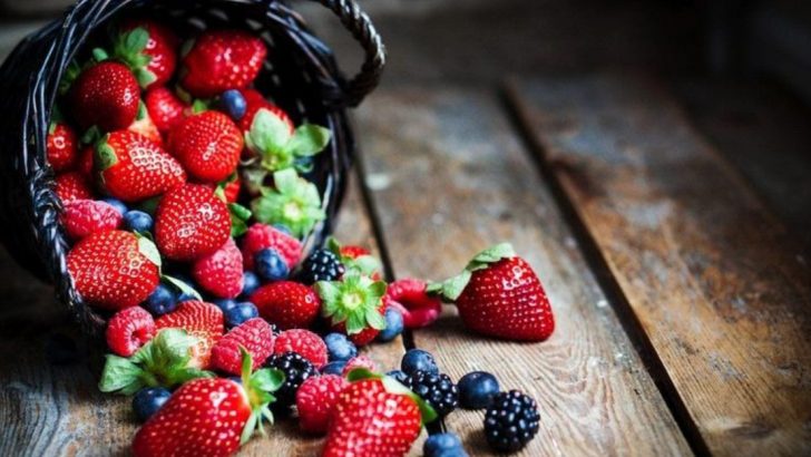 10 Fruits You Should Eat More Often And 10 That Might Not Be As Healthy As You Think