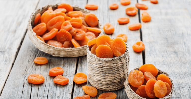 dried apricots